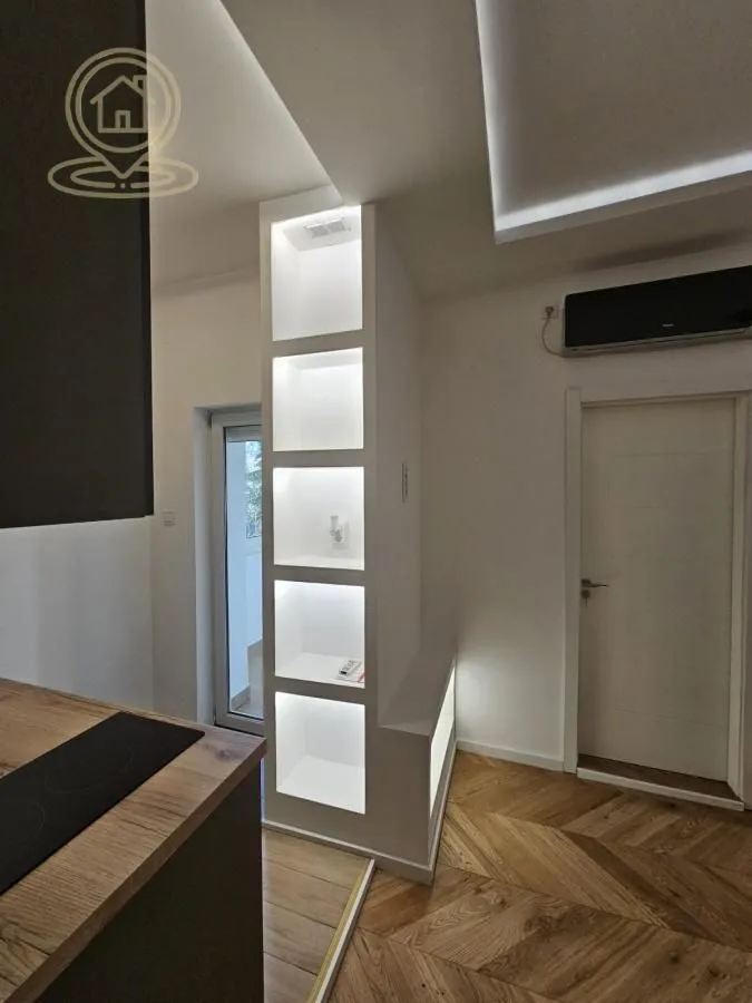 Prodaja, jednosoban stan, 21m², Centar, Novi Sad