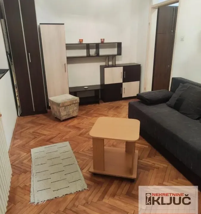 Izdavanje, jednosoban stan, 34m², Grbavica, Novi Sad Sve Podlokacije
