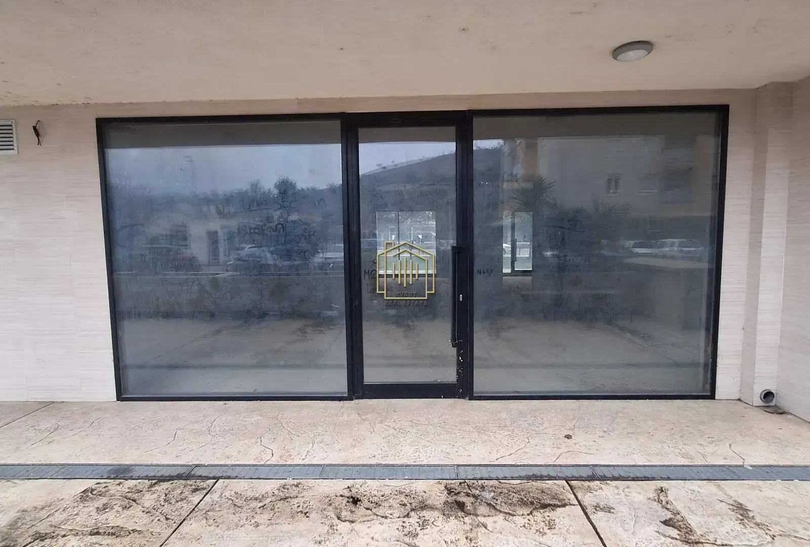 Rent, office space, 175m², City Kej, Podgorica