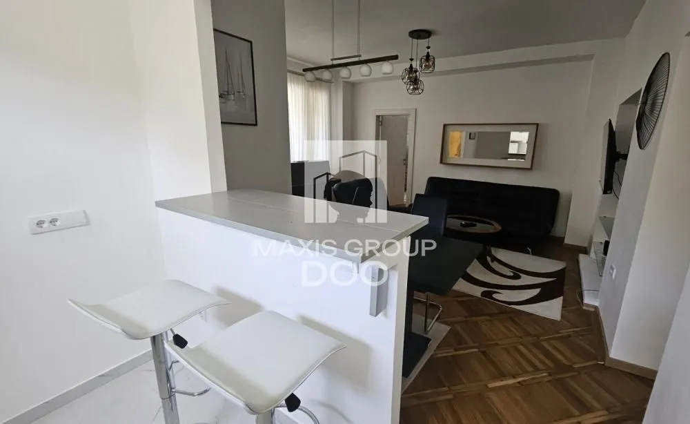 Rent, three bedroom apartment, 85m², Savski Venac, Beograd