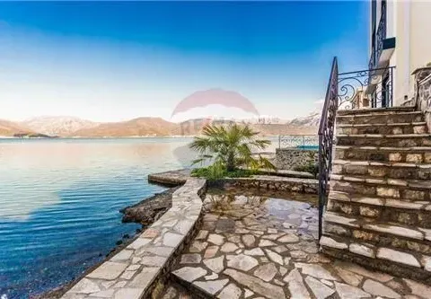 Rent, house, 700m², Krašići, Tivat