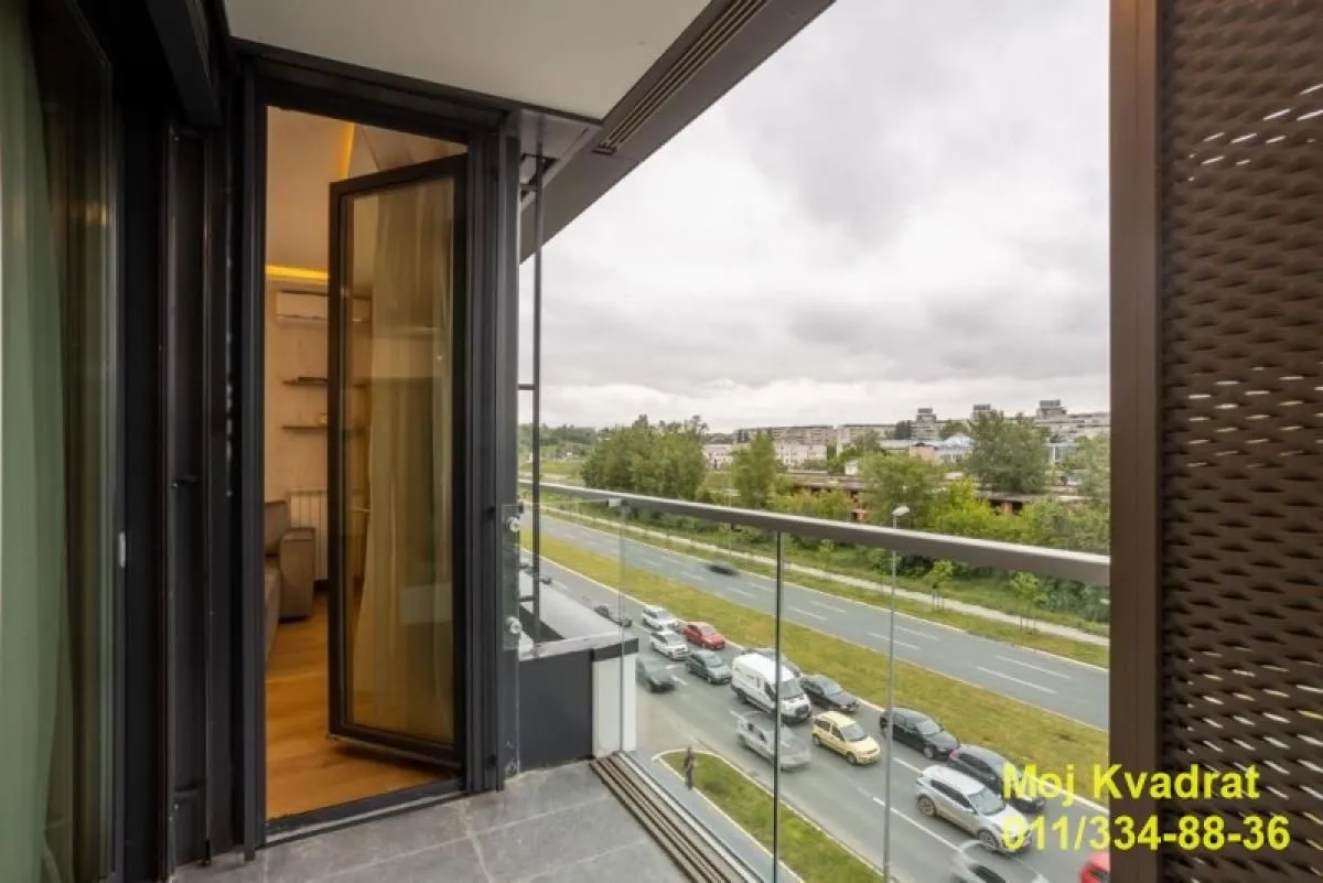 Izdavanje, dvosoban stan, 55m², Novi Beograd Blok 65, Novi Beograd Sve Podlokacije