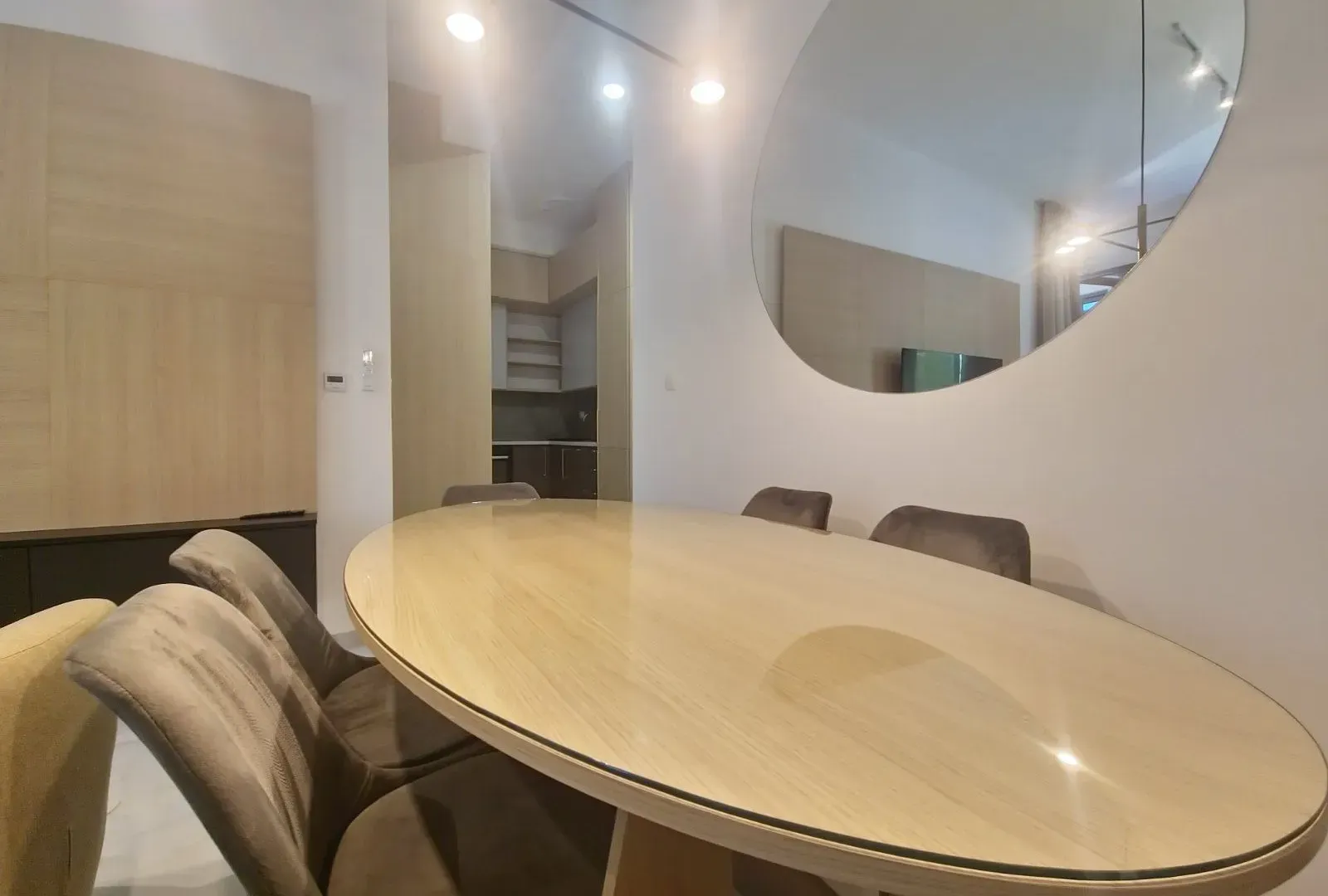 Izdavanje, dvosoban stan, 68m², Lastva Grbaljska, Kotor