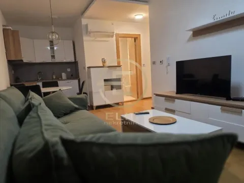 Rent, apartment, 43m², Bulevar Evrope, Novi Sad Sve Podlokacije - image 5