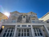 Rent, house, 500m², Stari Aerodrom, Podgorica - image 8