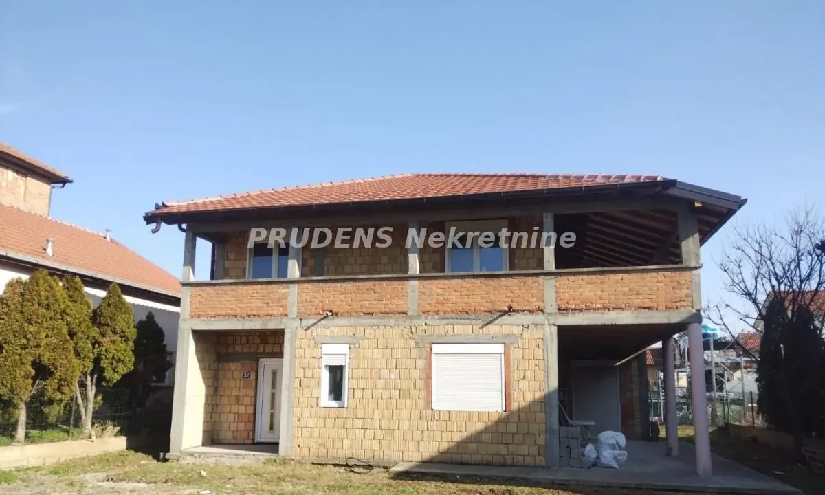 Prodaja, kuća, 281m², Surčin, Beograd