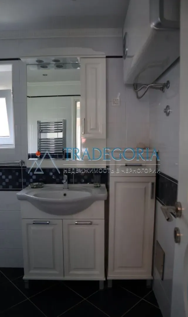 Prodaja, kuća, 224m², Krašići, Tivat