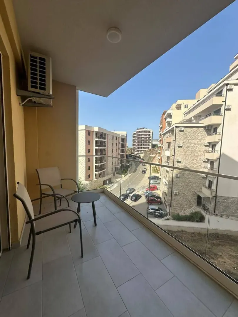 Sale, one bedroom apartment, 58m², Bečići, Budva