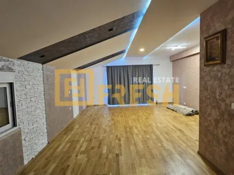 Sale, house, 216m², Danilovgrad, Crna Gora - image 19