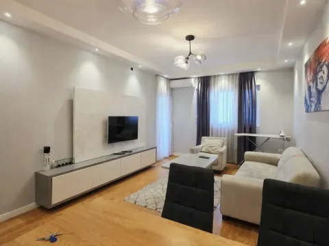 Rent, one bedroom apartment, 50m², Central Point, Podgorica - image 3