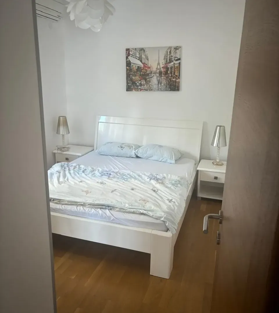 Sale, two bedroom apartment, 68m², Bečići, Budva