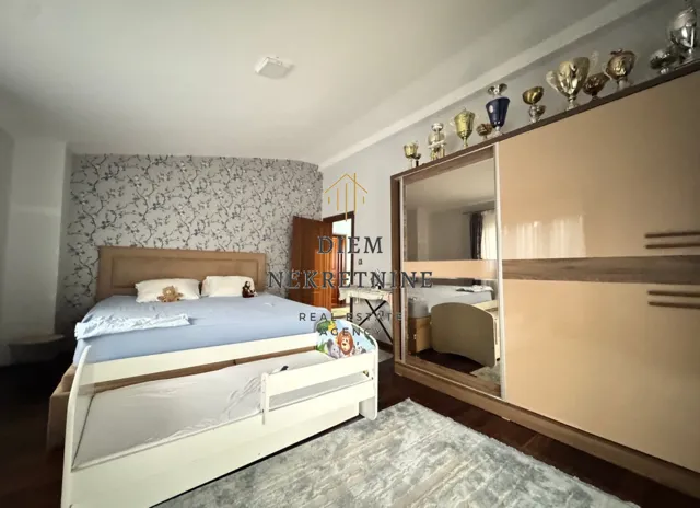 Rent, house, 175m², Podgorica, Crna Gora