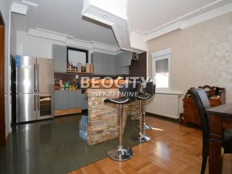 Sale, house, 610m², Zeleno Brdo, Zvezdara Sve Podlokacije - image 18