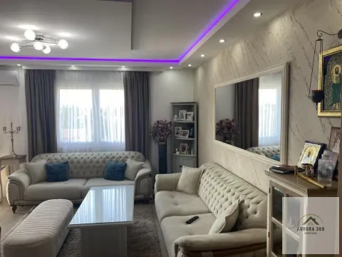 Prodaja, trosoban stan, 85m2, Ruma