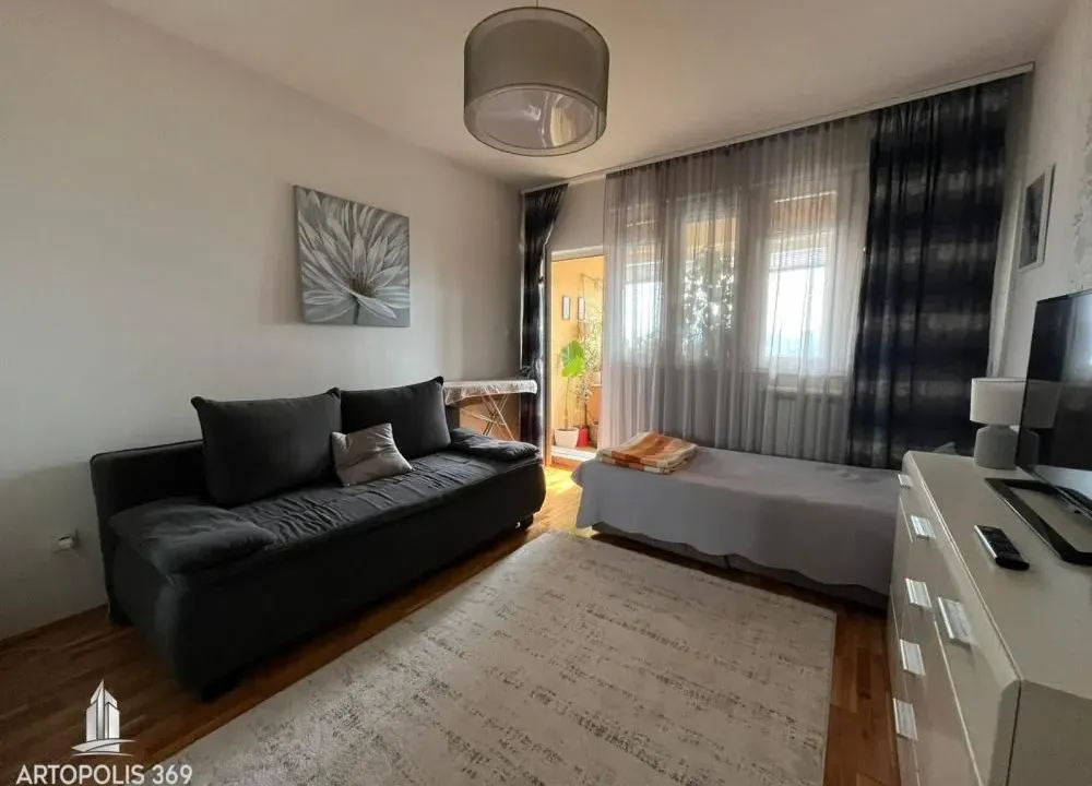 Sale, three bedroom apartment, 75m², Konjarnik, Voždovac Sve Podlokacije