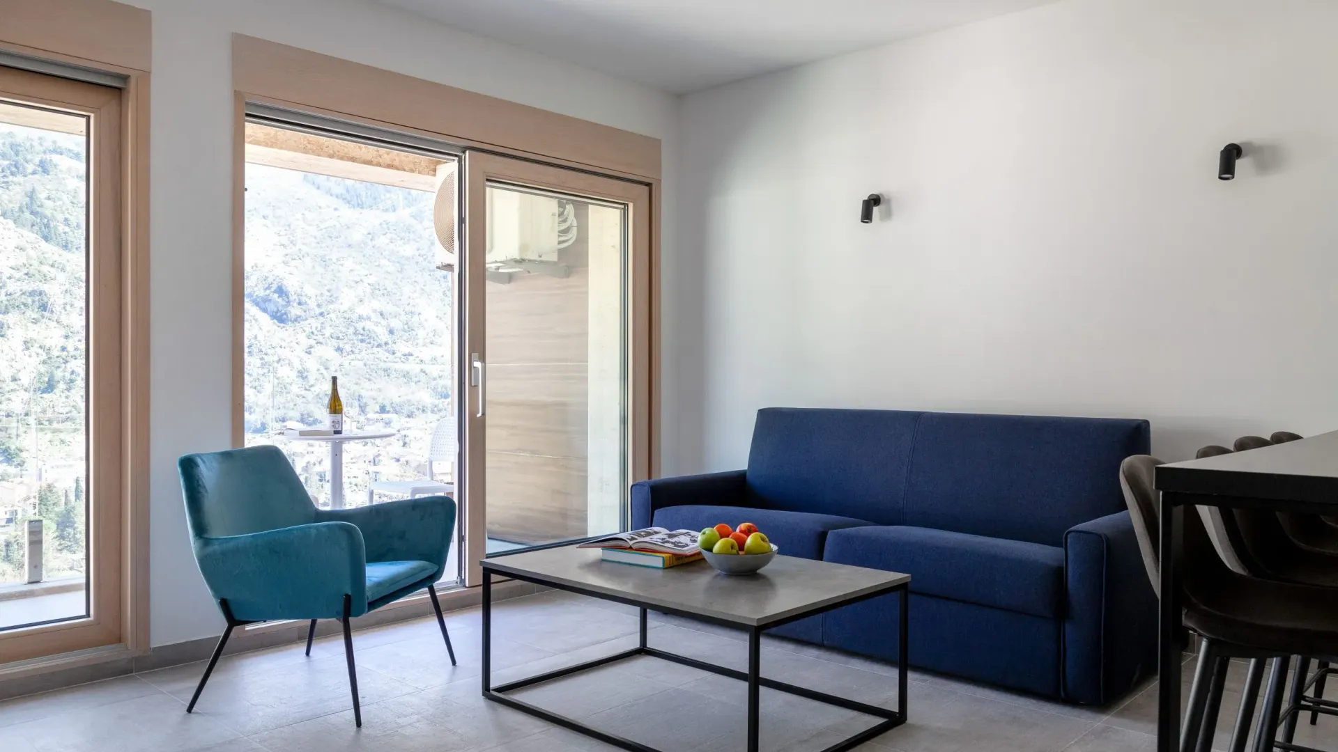Sale, three bedroom apartment, 73m², Kotor, Crna Gora