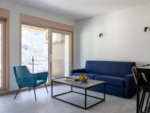Sale, three bedroom apartment, 73m², Kotor, Crna Gora - image 16