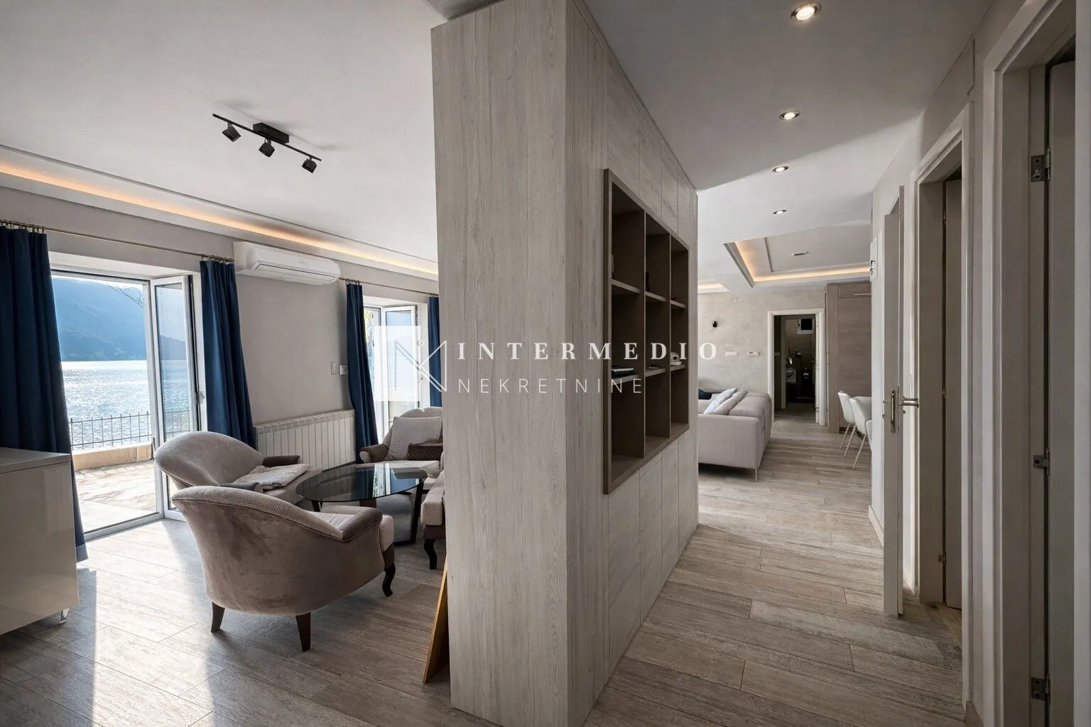 Prodaja, četvorosoban stan, 106m², Centar, Herceg Novi