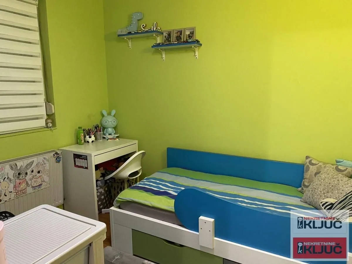 Prodaja, četvorosoban stan, 98m², Bulevar patrijarha Pavla, Novi Sad Sve Podlokacije