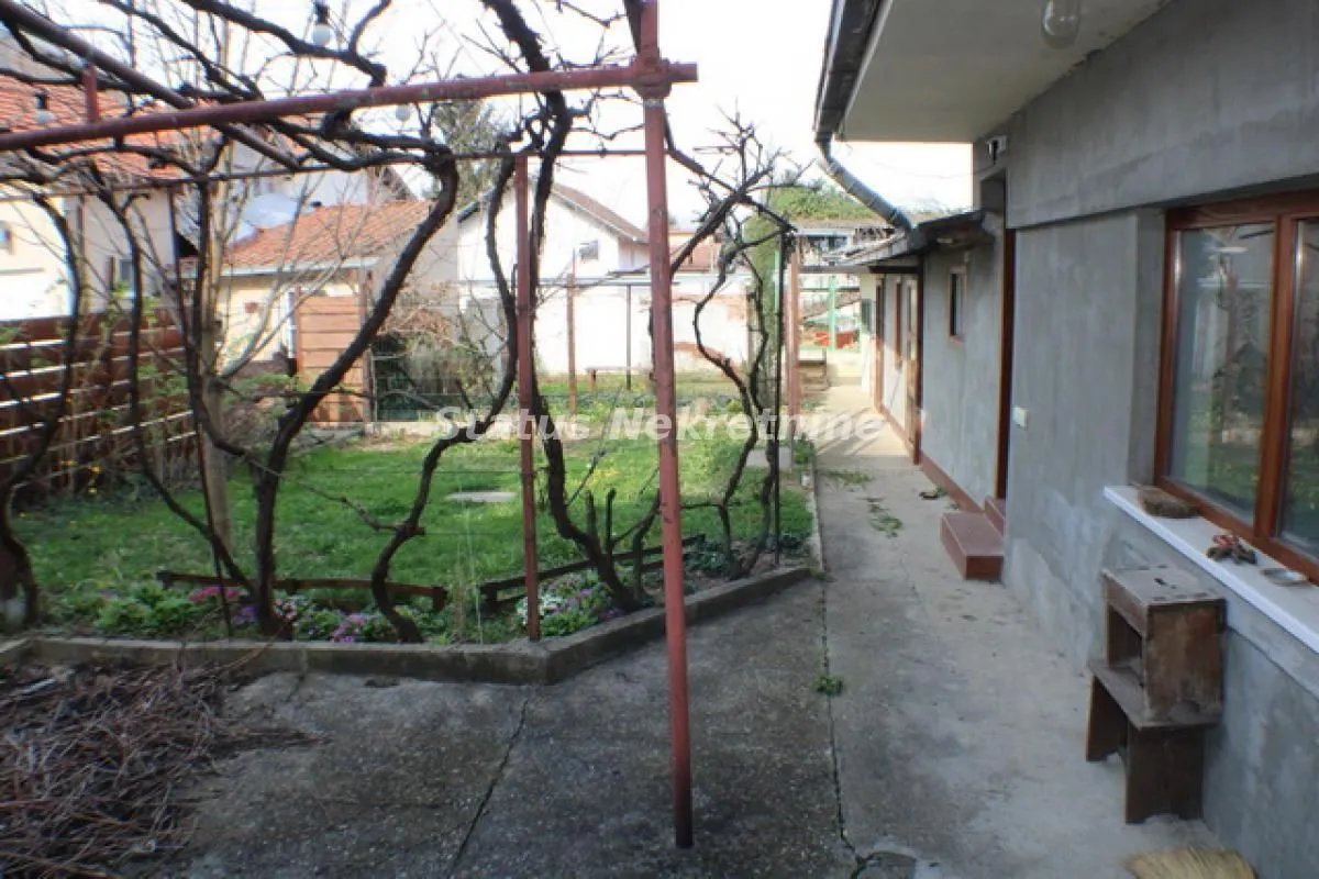 Prodaja, kuća, 307m², Sremska Kamenica, Petrovaradin