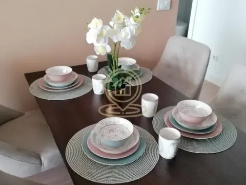 Izdavanje, trosoban stan, 70m², Savski Venac, Beograd - image 3