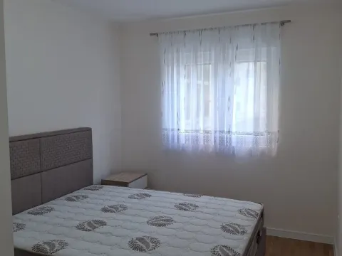 Rent, one bedroom apartment, 45m², Pobrežje, Podgorica - image 5