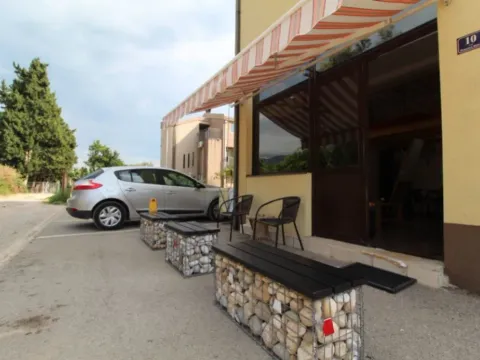 Izdavanje, garsonjera, 35m², Centar, Bar - image 10