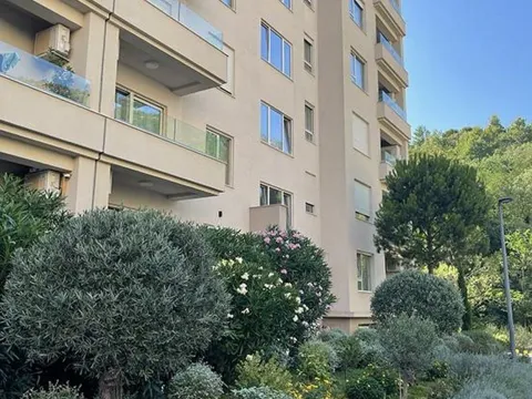 Sale, one bedroom apartment, 48m², Bečići, Budva - image 19