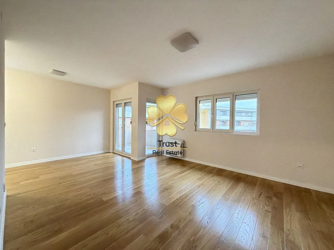 Rent, three bedroom apartment, 100m², Central Point, Podgorica