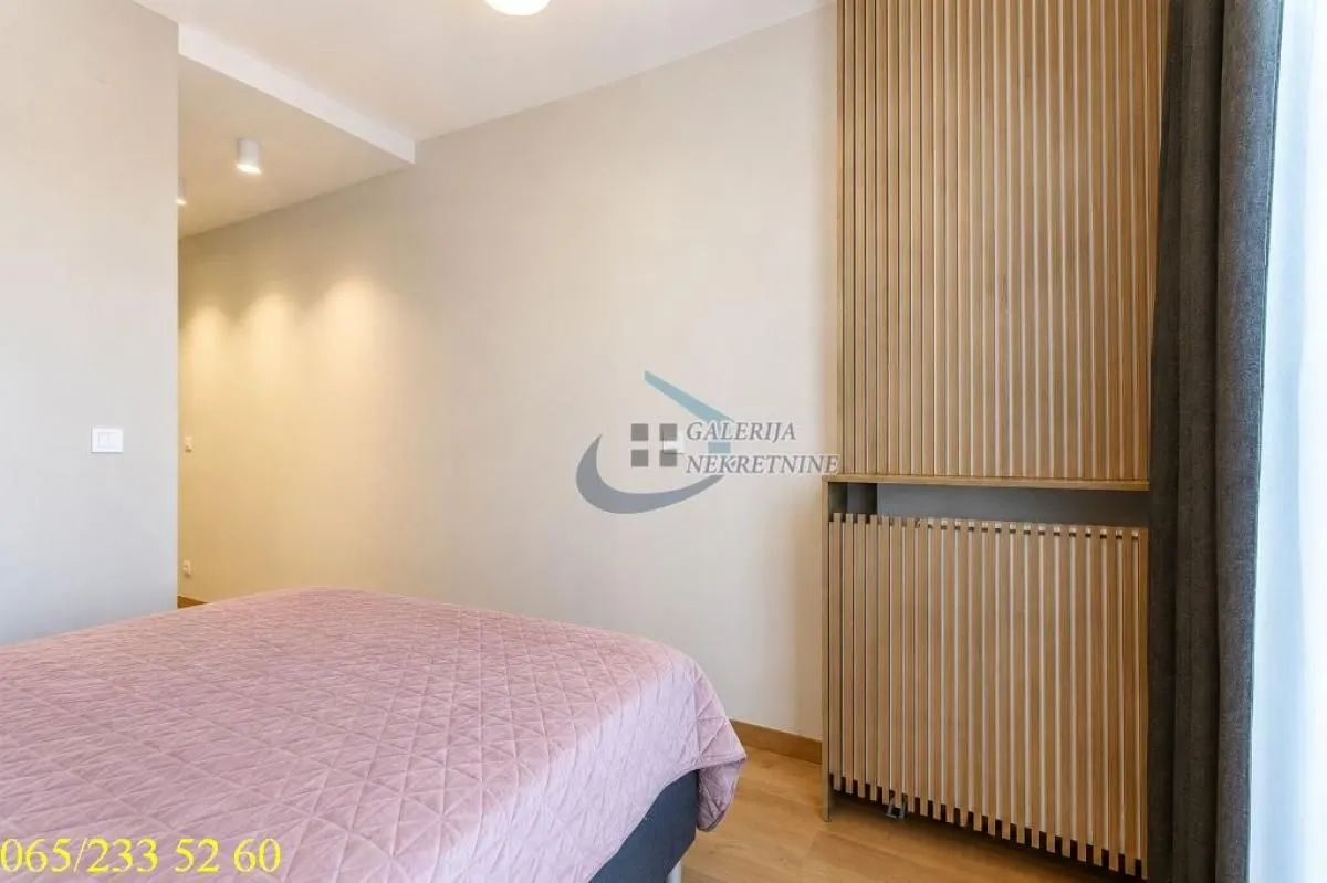 Sale, three bedroom apartment, 69m², Novi Beograd Blok 65, Novi Beograd Sve Podlokacije