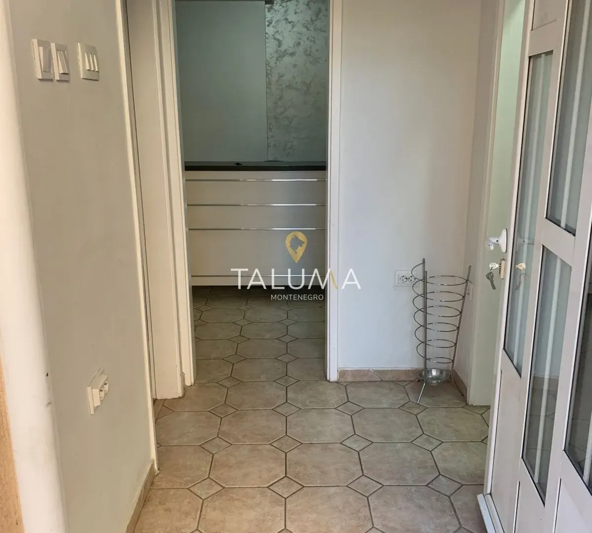 Rent, office space, 41m², Dalmatinska ulica, Podgorica