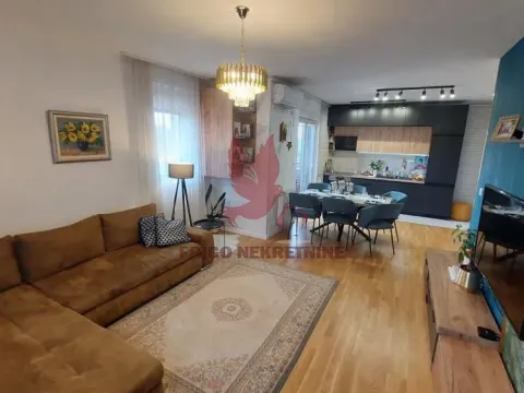 Sale, three bedroom apartment, 67m², Centar Sve Podlokacije, Beograd
