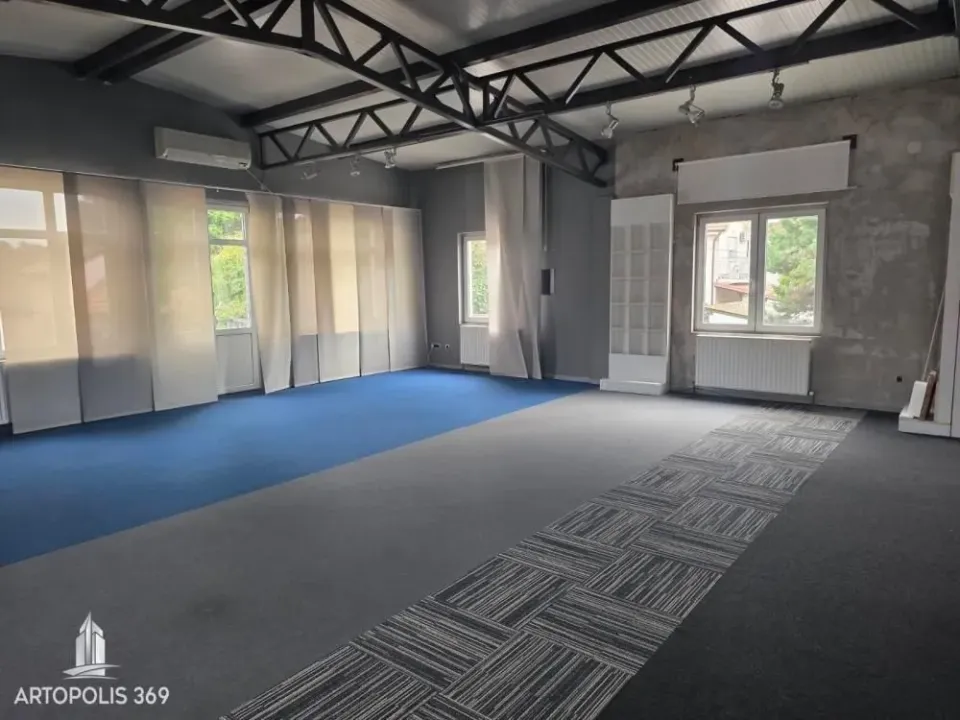 Rent, office space, 1440m², Zemun Centar, Zemun Sve Podlokacije