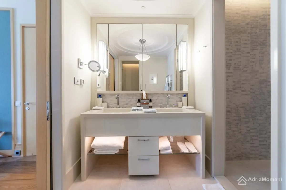 Prodaja, jednosoban stan, 81m², Porto Montenegro, Tivat