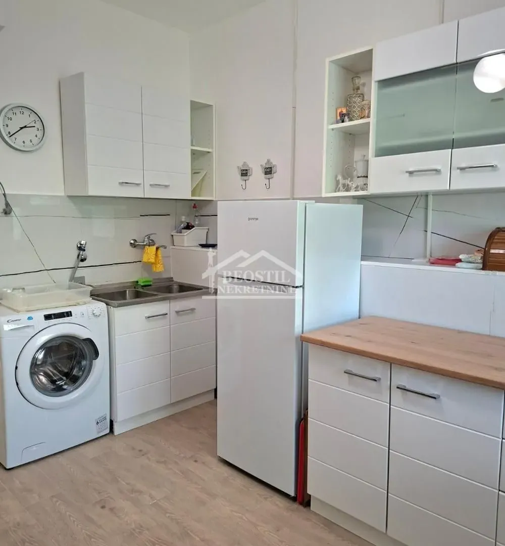 Rent, two bedroom apartment, 51m², Savski Venac, Beograd