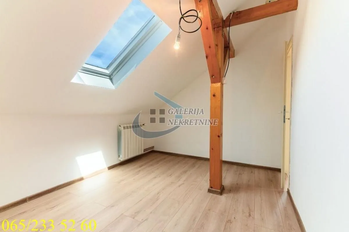 Prodaja, kuća, 300m², Dušanovac, Voždovac Sve Podlokacije