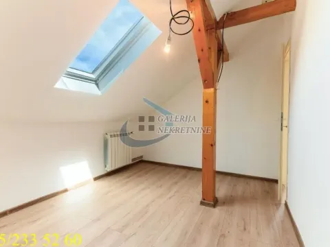 Prodaja, kuća, 300m², Dušanovac, Voždovac Sve Podlokacije - image 13