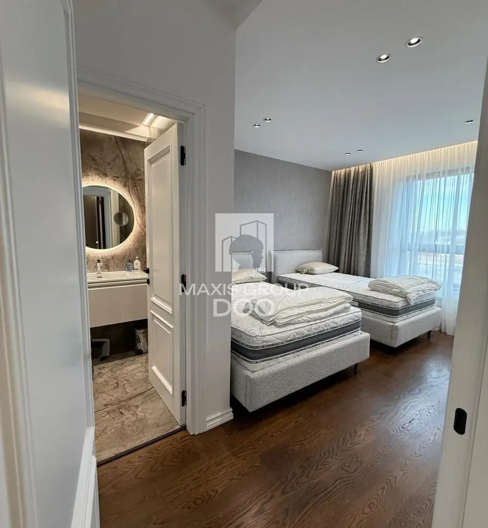 Rent, three bedroom apartment, 90m², Savski Venac, Beograd