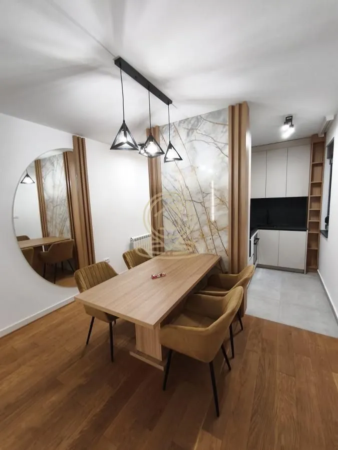 Rent, three bedroom apartment, 65m², Južni Bulevar, Vračar Sve Podlokacije
