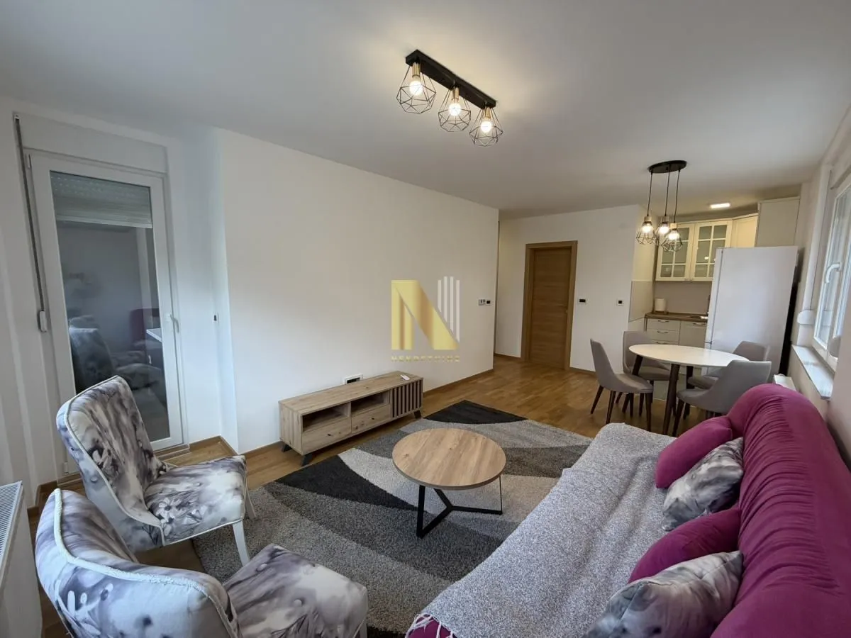 Izdavanje, jednosoban stan, 40m², Bulevar Evrope, Novi Sad Sve Podlokacije