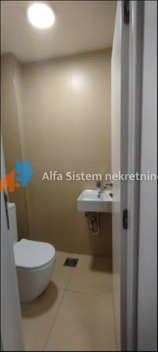 Rent, four bedroom apartment, 100m², Savski Venac, Beograd