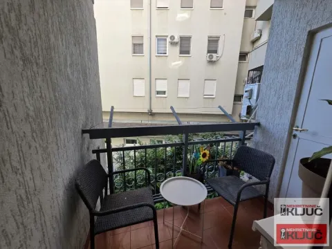 Izdavanje, dvosoban stan, 55m², Bulevar Oslobodjenja, Novi Sad Sve Podlokacije - image 8