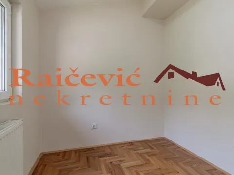 Prodaja, jednosoban stan, 31m², Rakovica, Beograd - image 12