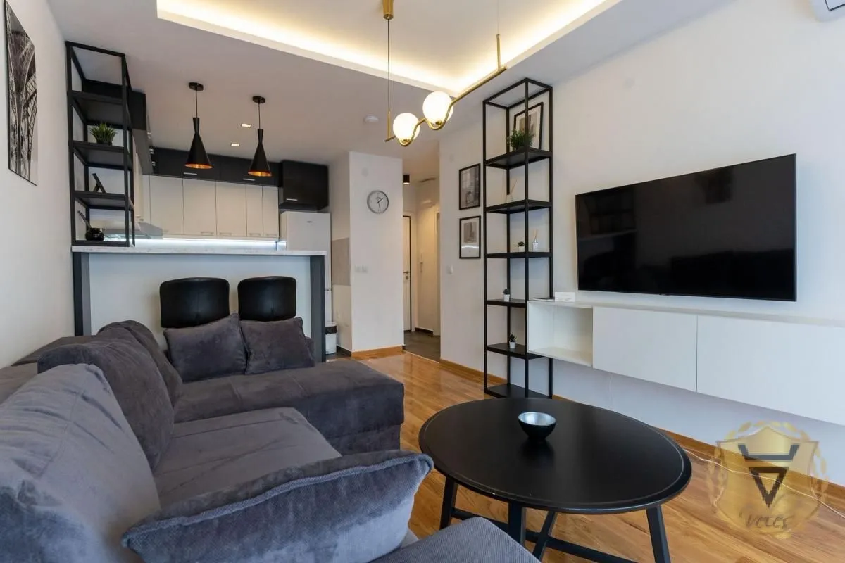 Izdavanje, jednosoban stan, 43m², Južni Bulevar, Vračar Sve Podlokacije