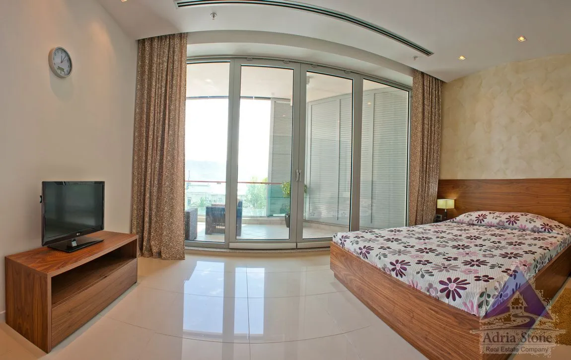 Sale, two bedroom apartment, 95m², Centar, Budva