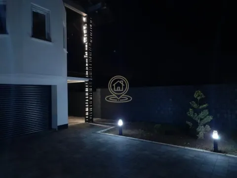 Sale, house, 250m², Veternička rampa, Novi Sad Sve Podlokacije - image 2