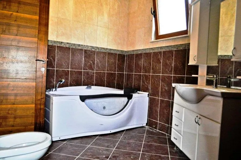 Sale, house, 600m², Bar, Crna Gora