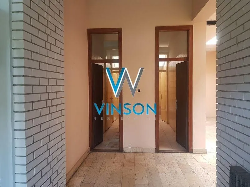 Prodaja, kuća, 688m², Centar, Sombor