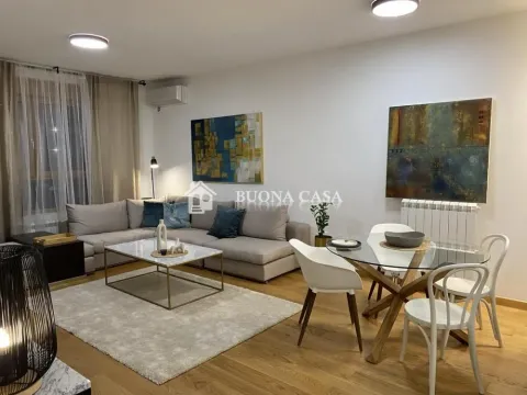 Stan in Novi Beograd Blok 65