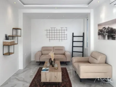 Prodaja, kuća, 240m², Dobre Vode, Bar - image 23